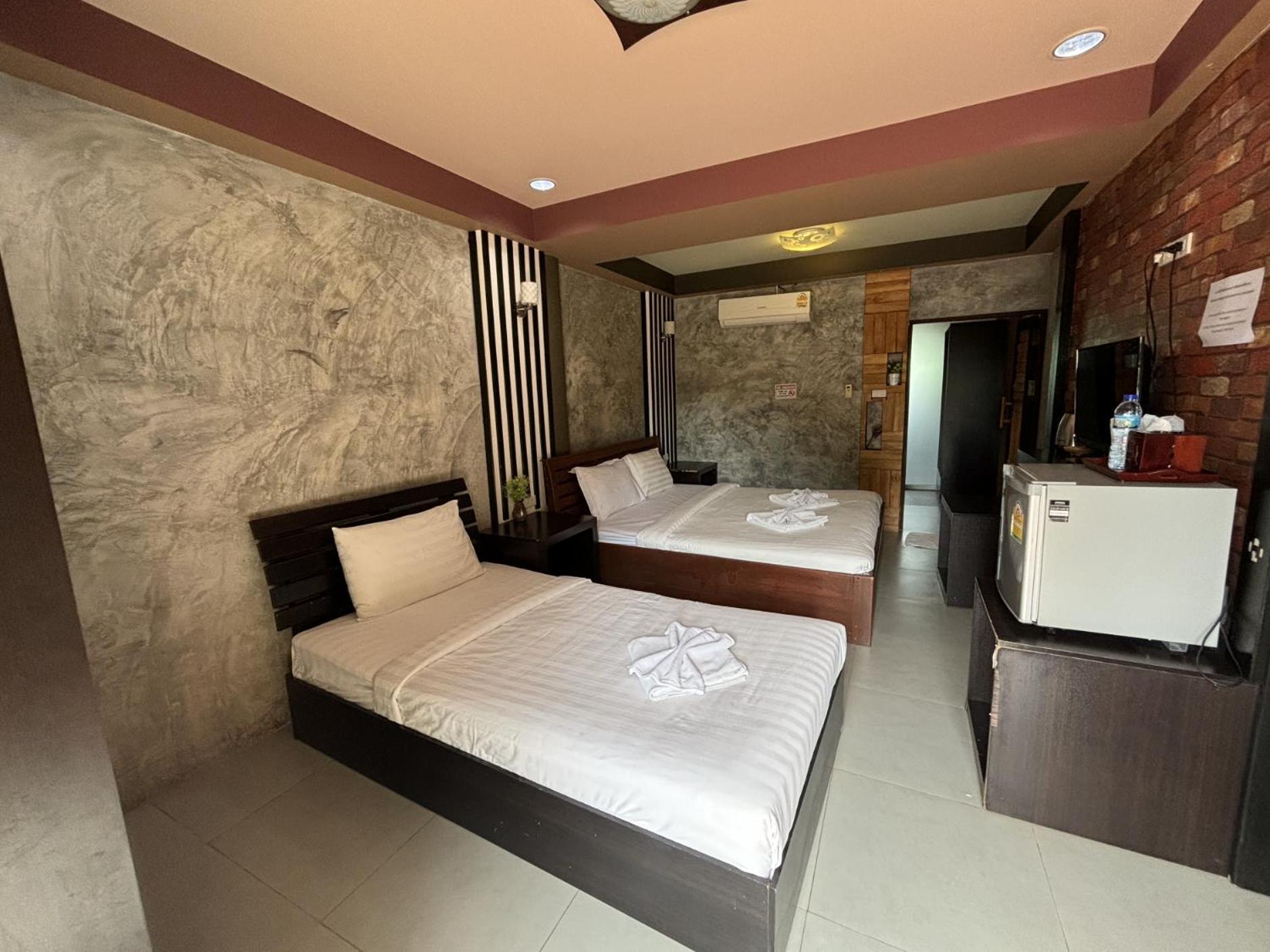 Revolution Kanchanaburi Adventure Hq Ban Chuk Kum Buitenkant foto