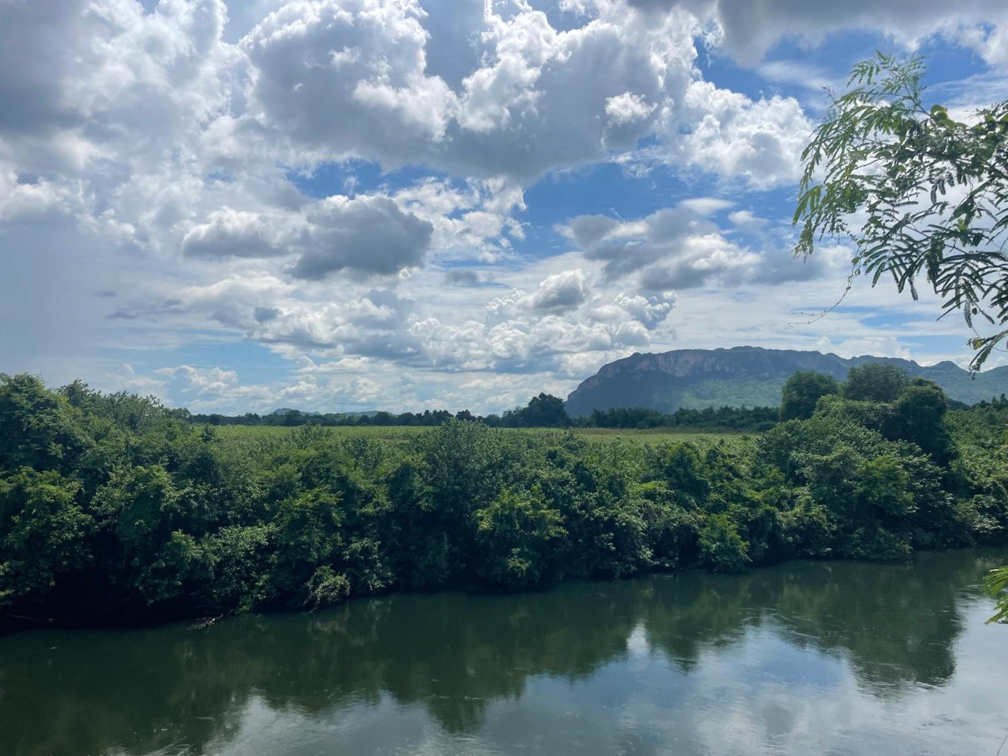Revolution Kanchanaburi Adventure Hq Ban Chuk Kum Buitenkant foto